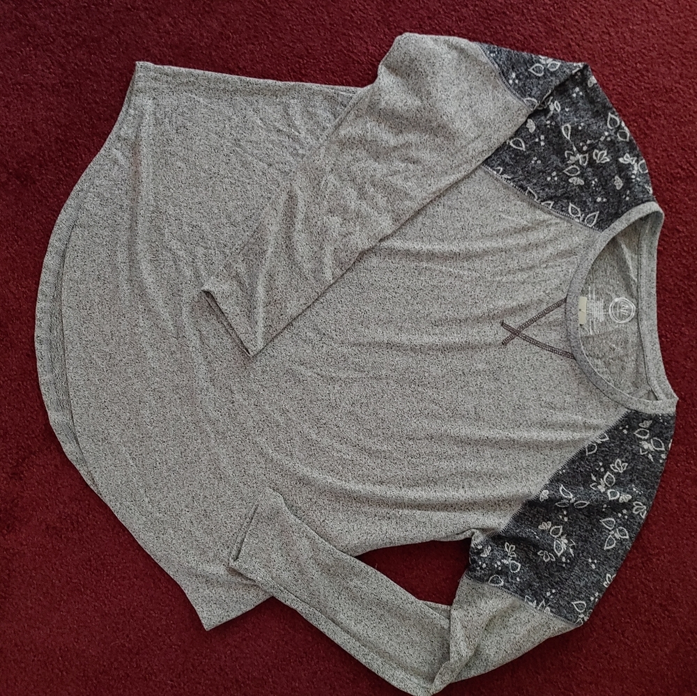 NWT Maurices Size 1 3/4 Sleeve Tee